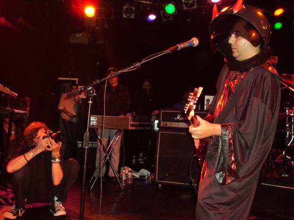 2009-10-31 Shavoween -   (Greg Watermann)    (Daron Malakian)