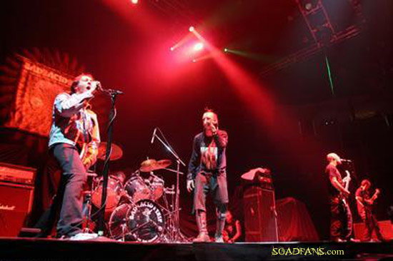 2005-08-19 Bad Acid Trip feat. Daron Malakian (Gwinnett Arena, Atlanta, GA)